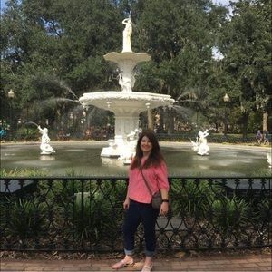 Meet your Posher, Angela